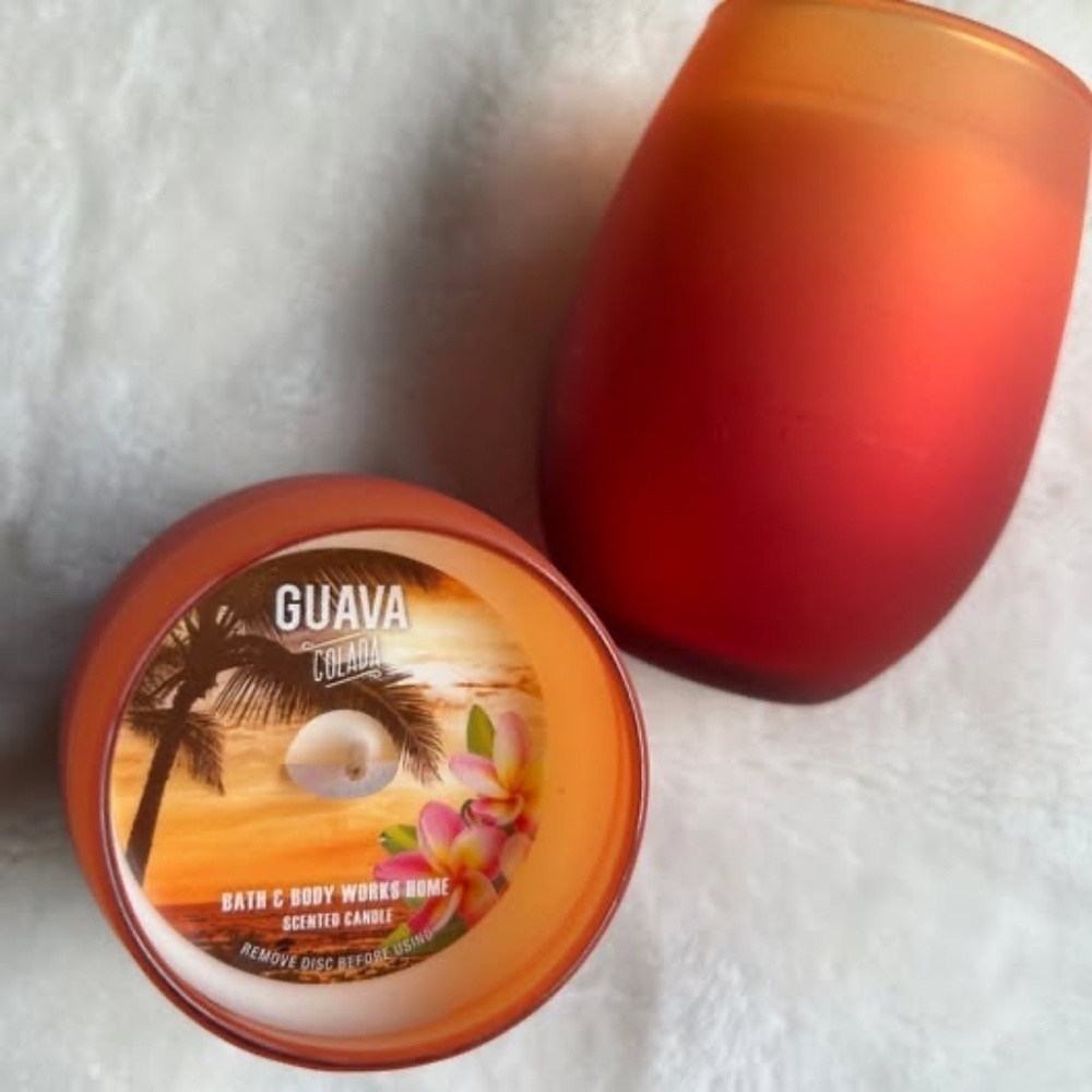 Rare & Discontinued Bath and Body Works Candles - Picture 2 of 2